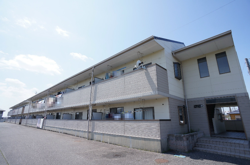 ファーストパレス鈴鹿 三重県鈴鹿市南堀江２丁目 アパート 鈴鹿 四日市 津 亀山の賃貸マンション アパートお部屋探しは ホームナビ へ