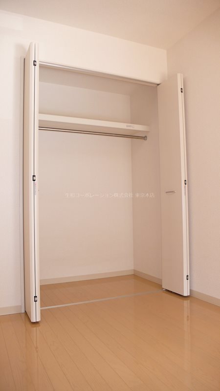洋室クローゼット
