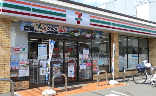 コンビ二：ｾﾌﾞﾝｲﾚﾌﾞﾝ さいたま田島3丁目店　482m