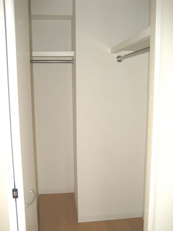 洋室にはウォークインクローゼット完備☆