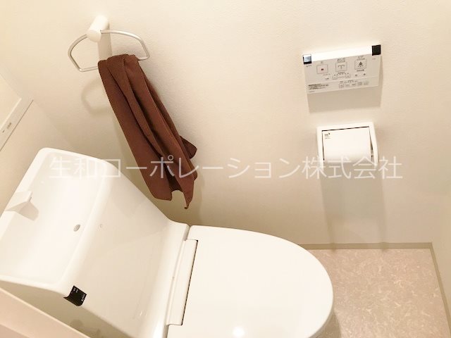 快適な温水洗浄便座機能付トイレ。