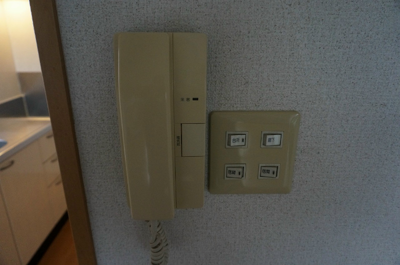 インターホン