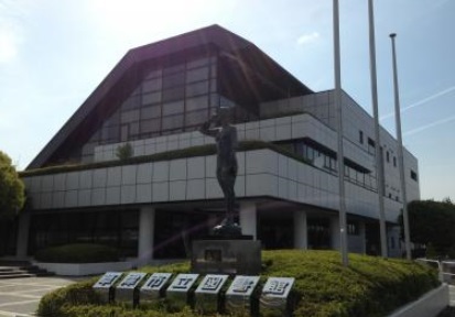 図書館：草津市立図書館　2251m