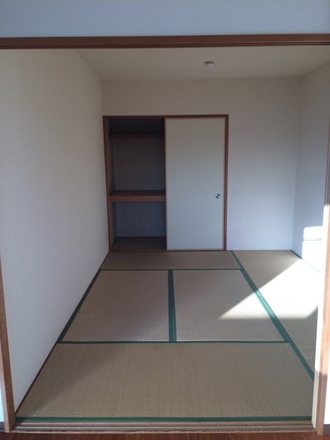 今は少なくなりました和室です