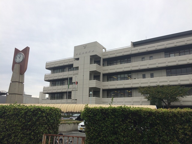 役所：神戸市西区役所　2416m　望む
