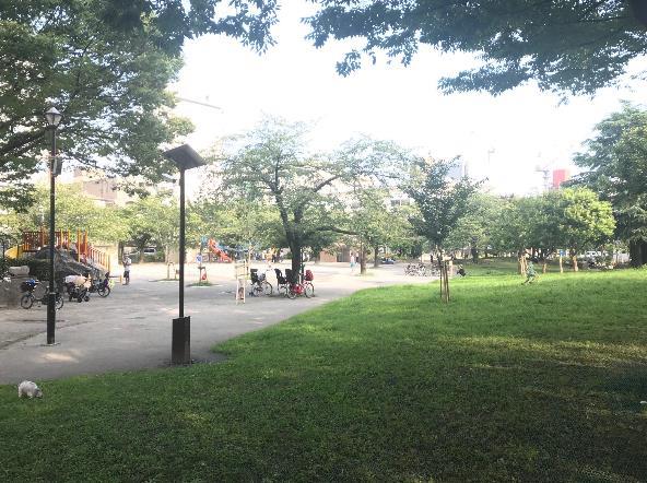 公園：日暮里南公園　204m