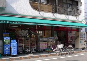 スーパー：まいばすけっと 早稲田鶴巻町店　235m