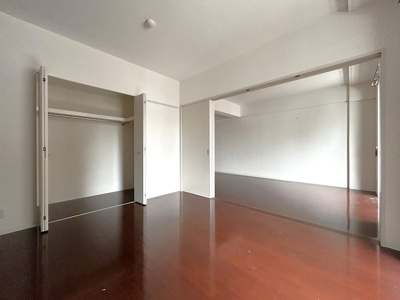 広々ベットルーム