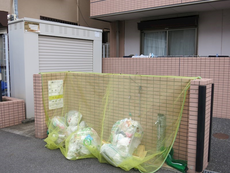 ゴミ置き場
