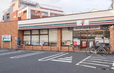 コンビ二：ｾﾌﾞﾝｲﾚﾌﾞﾝ 板橋弥生町店　110m