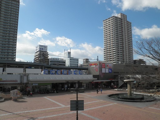 駅：阪神尼崎駅　320m