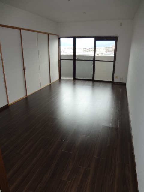 フロアタイル新調