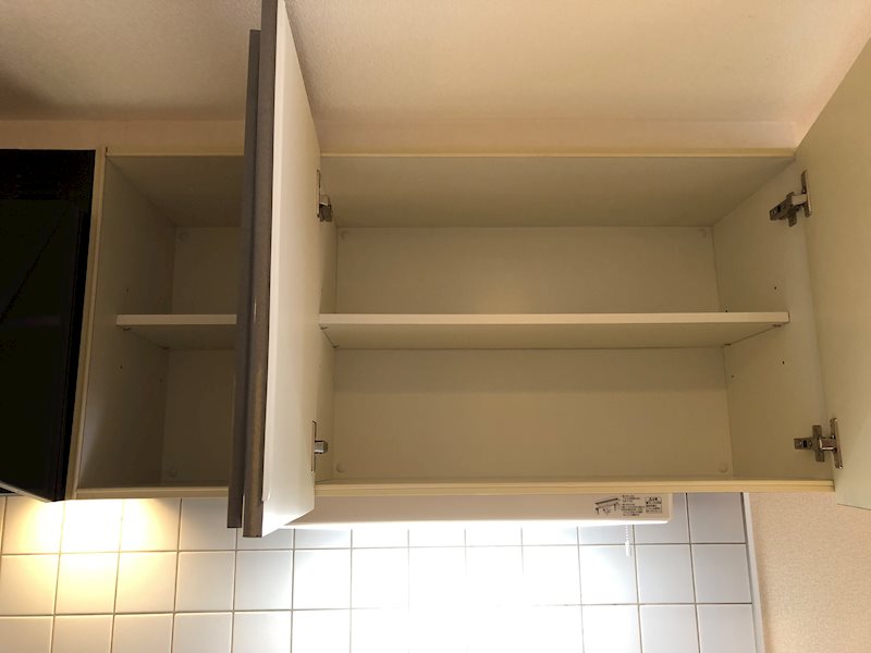 キッチン上部収納も便利ですね。