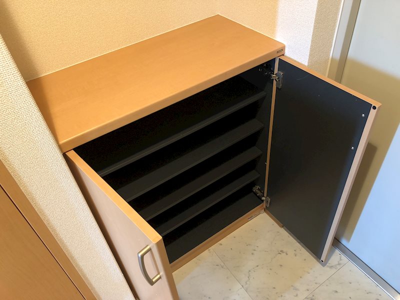 シューズボックス。靴の多い方でも安心。
