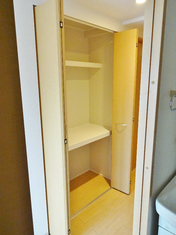 収納スペースも多く揃えてます♪