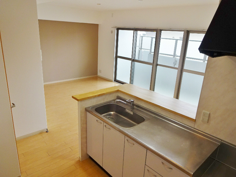 カウンター付のゆとりあるスペース♪