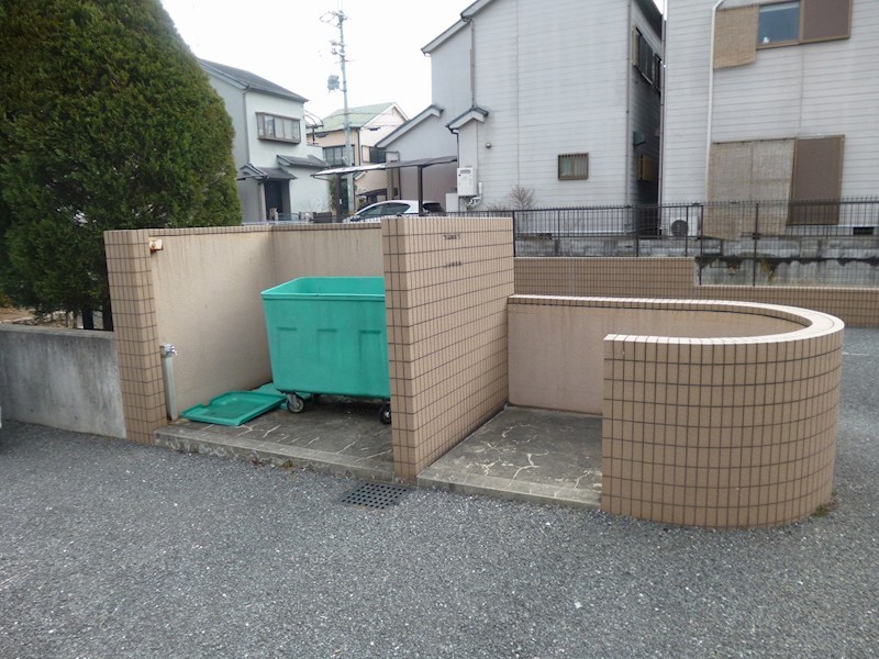 ゴミ置き場