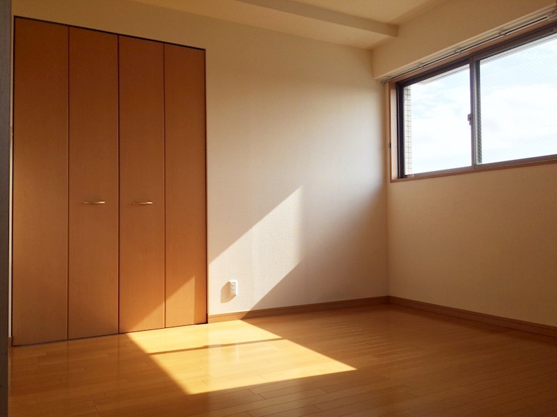 ゆとりのある洋室