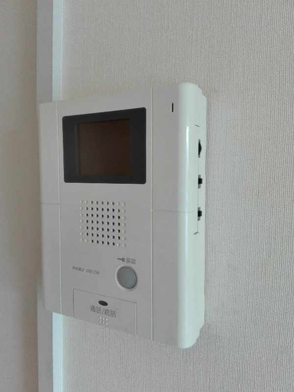 エントランスの画像がカラーで確認できます。