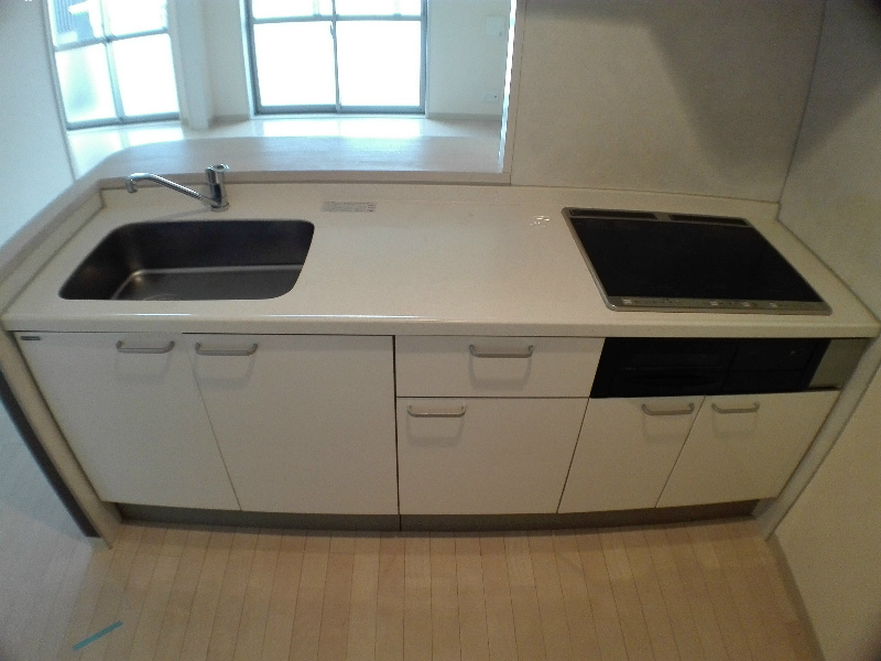 ワイド2,100ｍｍサイズのシステムキッチン