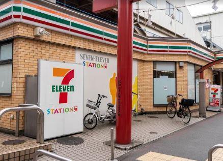 コンビ二：ｾﾌﾞﾝｲﾚﾌﾞﾝ 京急ST穴守稲荷店　111m