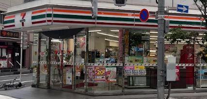 コンビ二：ｾﾌﾞﾝｲﾚﾌﾞﾝ 京急蒲田駅前店　33m