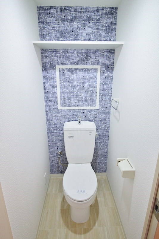 トイレ(上部収納スペース有)