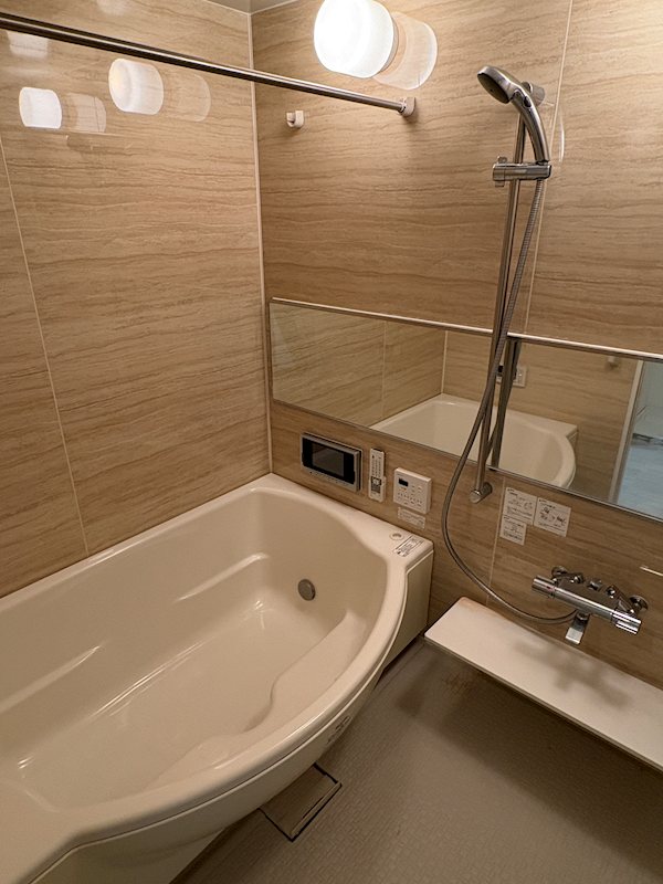 ミストカワック・浴室TV・循環式追い炊き機能付きです。