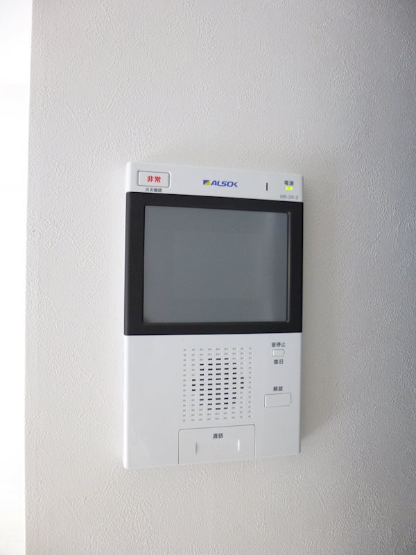 ALSOKホームセキュリティ導入しております。