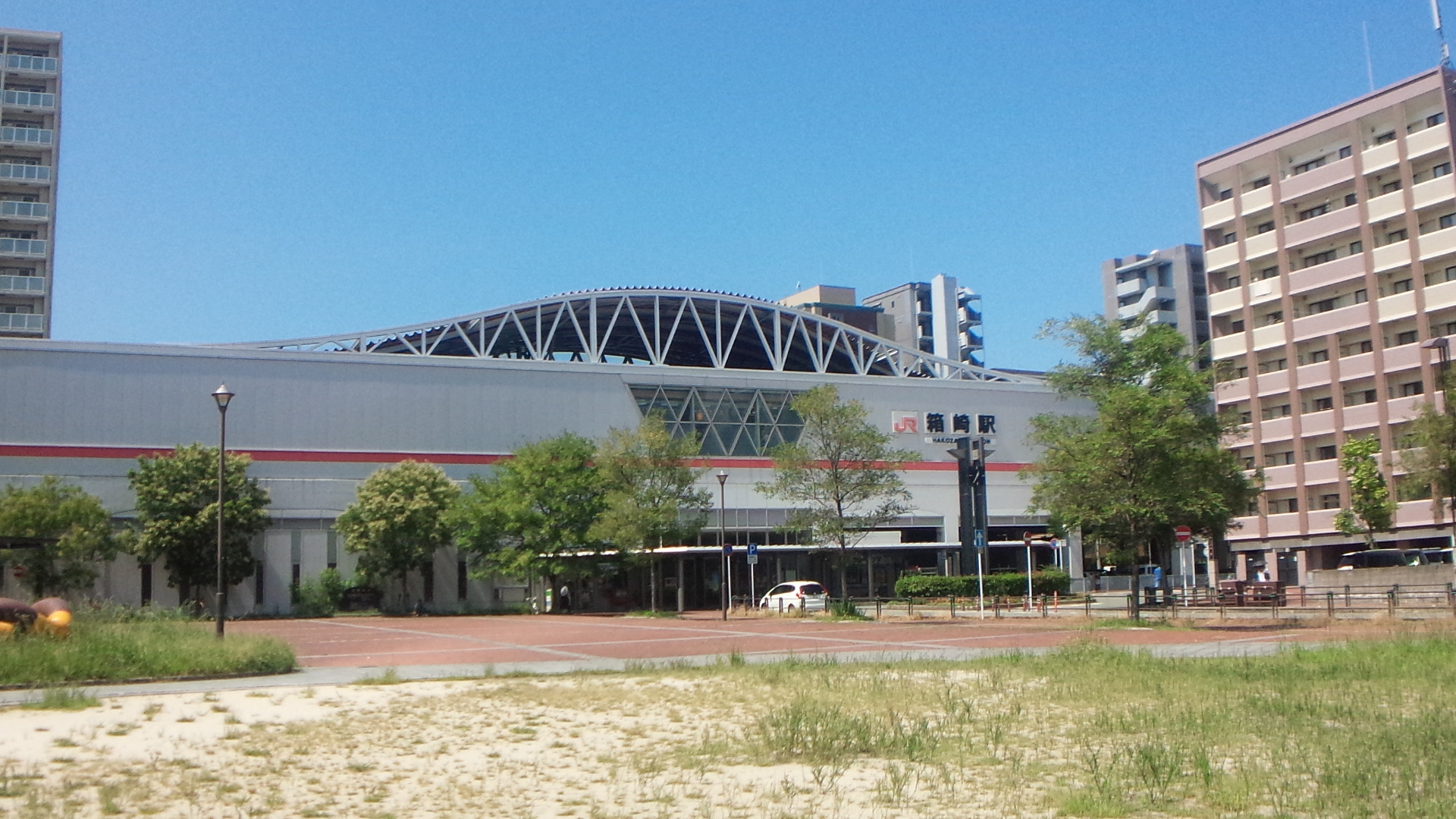 駅：ＪＲ箱崎駅　800m