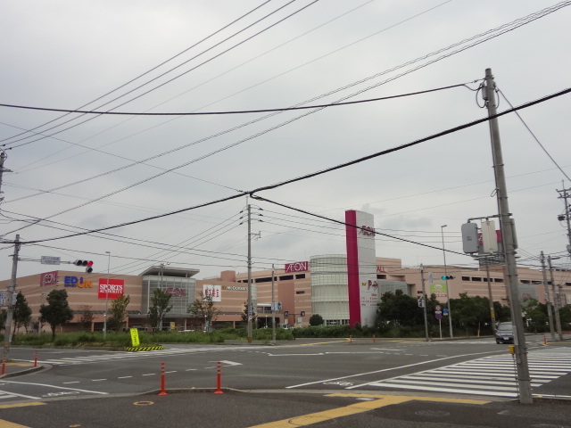 ショッピング施設：ｲｵﾝﾓｰﾙ福岡伊都　579m