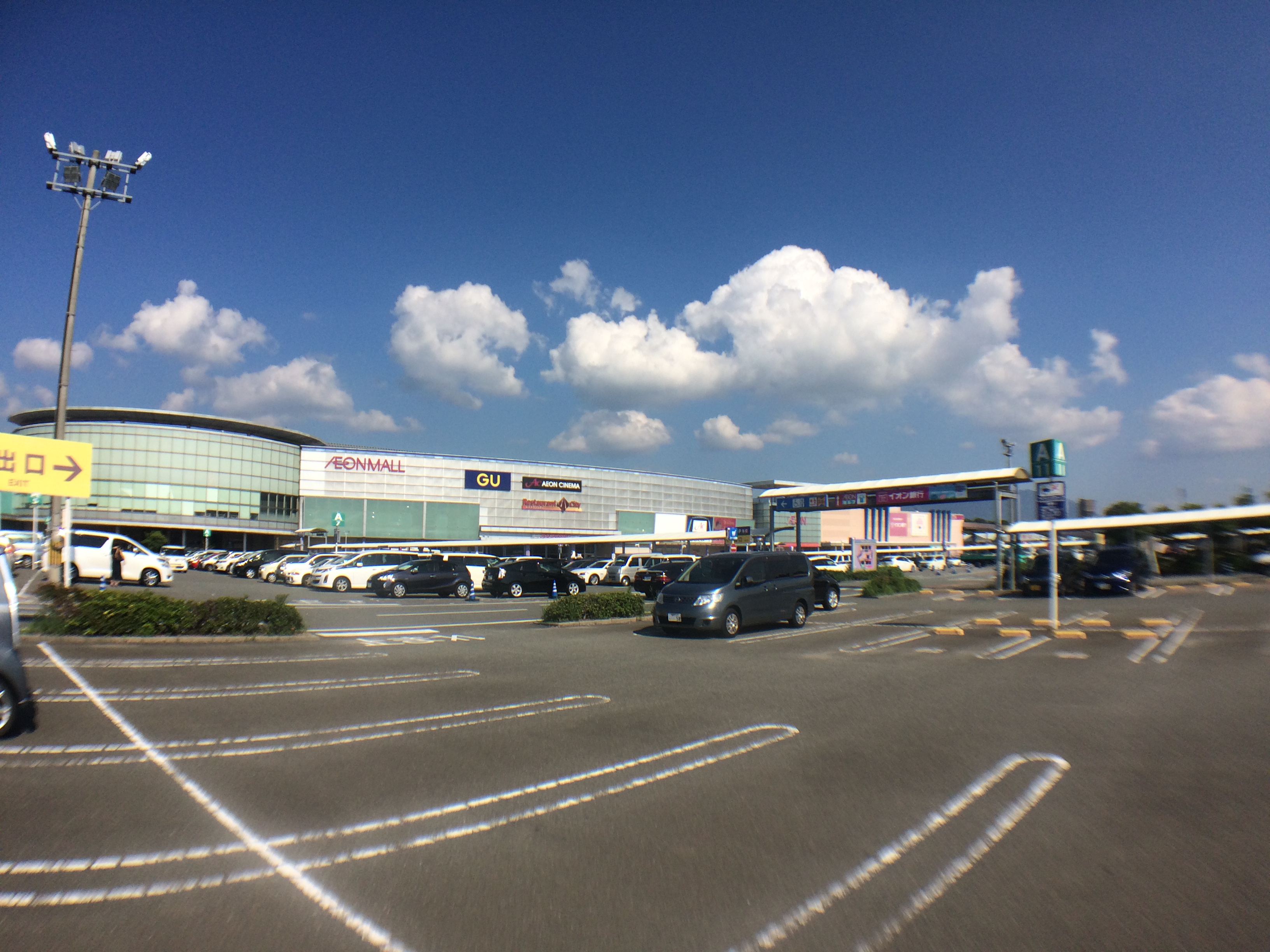ショッピング施設：ｲｵﾝﾓｰﾙ福岡　4437m