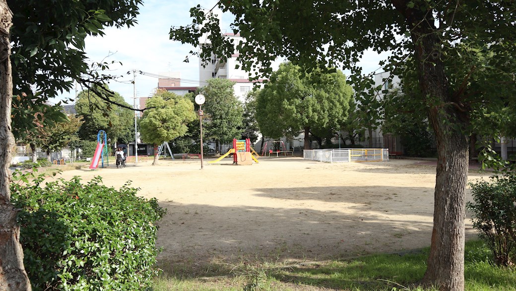 公園：長吉瓜破３号公園　699m