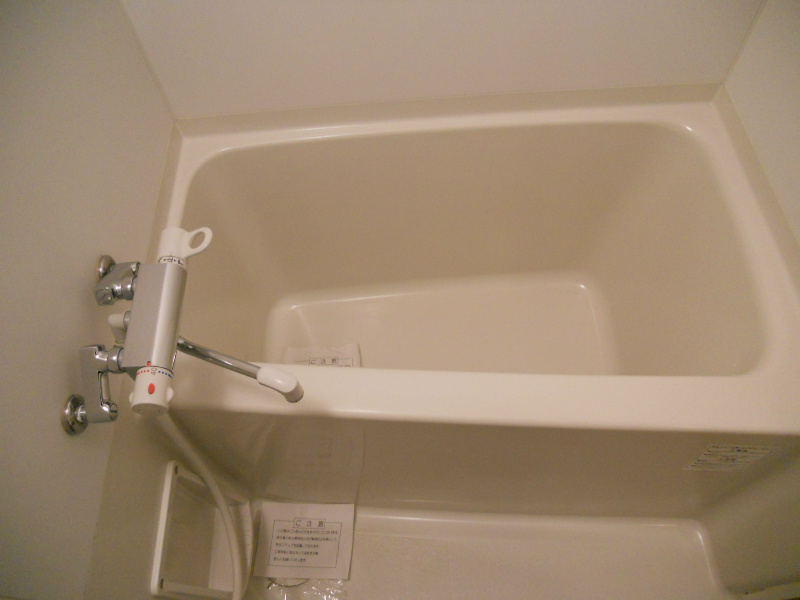 ☆シングルレバーで温度調節もラクですよ☆