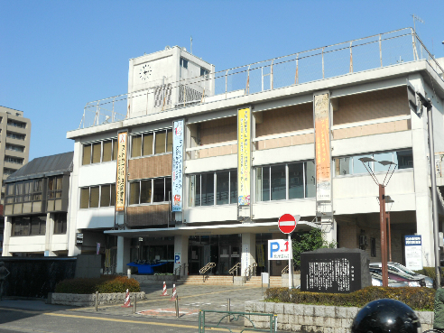 役所：府中市役所　601m