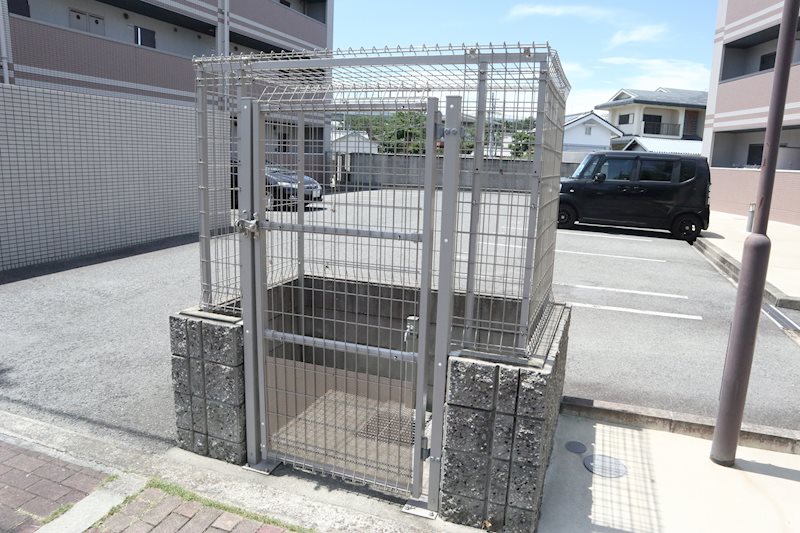 ゴミ置き場
