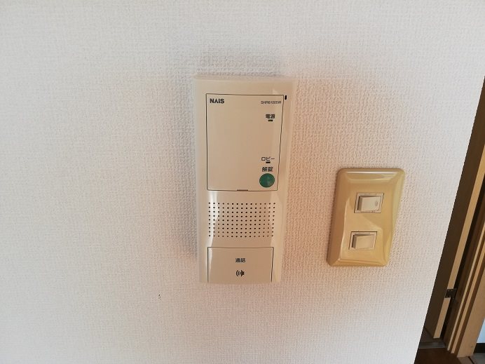インターホン