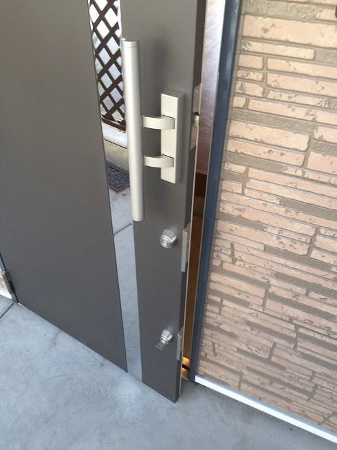 玄関ダブルロックキー