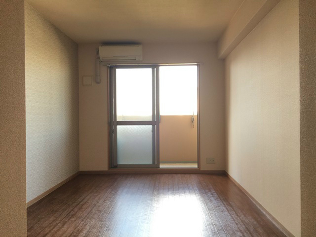 ベッドルーム