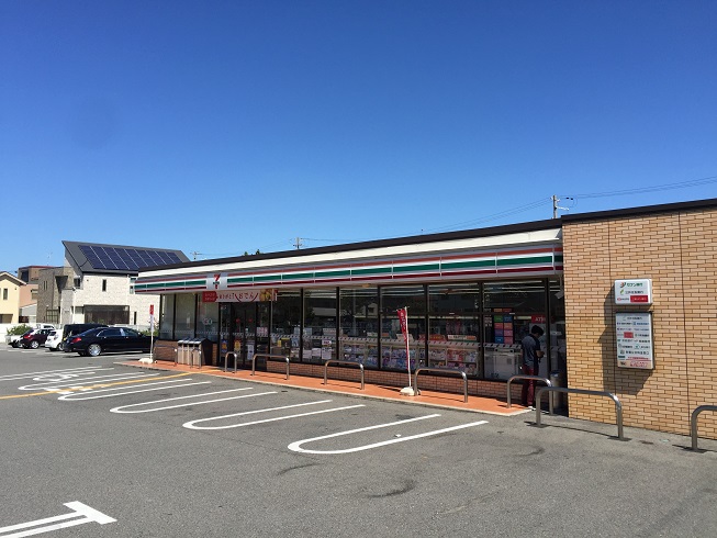 コンビ二：ｾﾌﾞﾝｲﾚﾌﾞﾝ 堺鳳西町2丁店 　331m