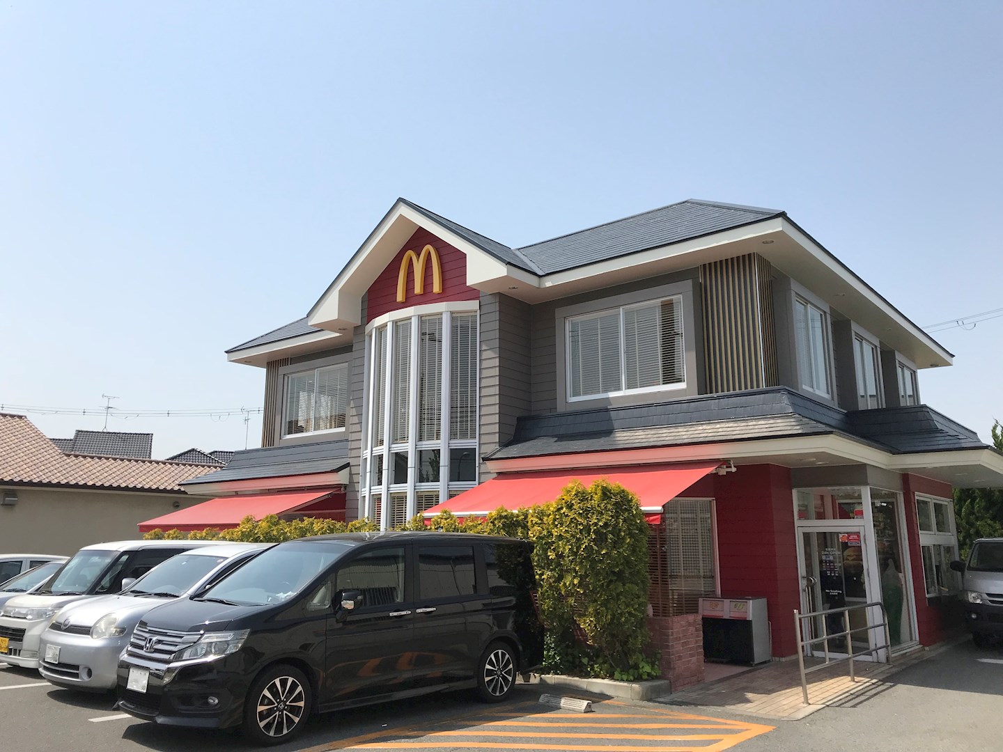 レストラン：ﾏｸﾄﾞﾅﾙﾄﾞ 百舌鳥店　295m