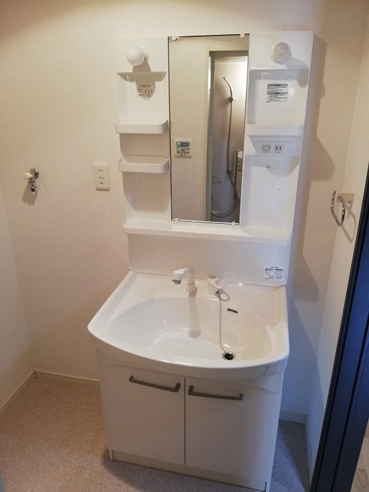 洗髪洗面化粧台