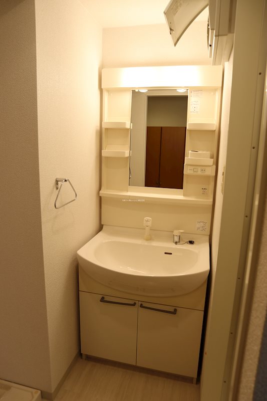 ゆったりワイドな洗面化粧台