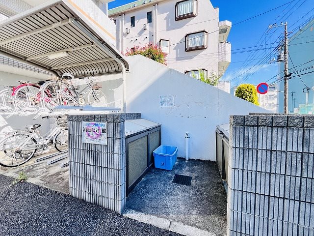 ゴミ置き場