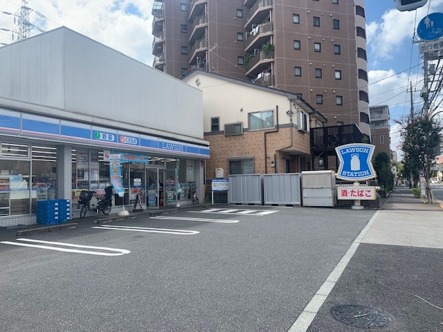 コンビ二：ﾛｰｿﾝ 綾瀬中央通り店　451m