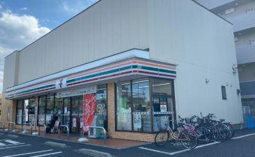 コンビ二：ｾﾌﾞﾝｲﾚﾌﾞﾝ 足立入谷1丁目店　210m