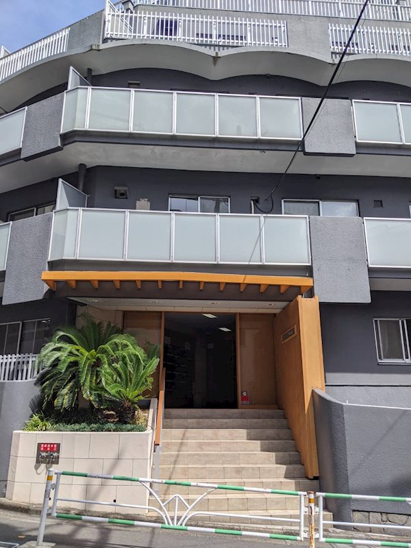 渋谷三信マンション 東京都渋谷区桜丘町 事業用 事務所 店舗 原宿 表参道エリアの賃貸マンションならハマサキ不動産