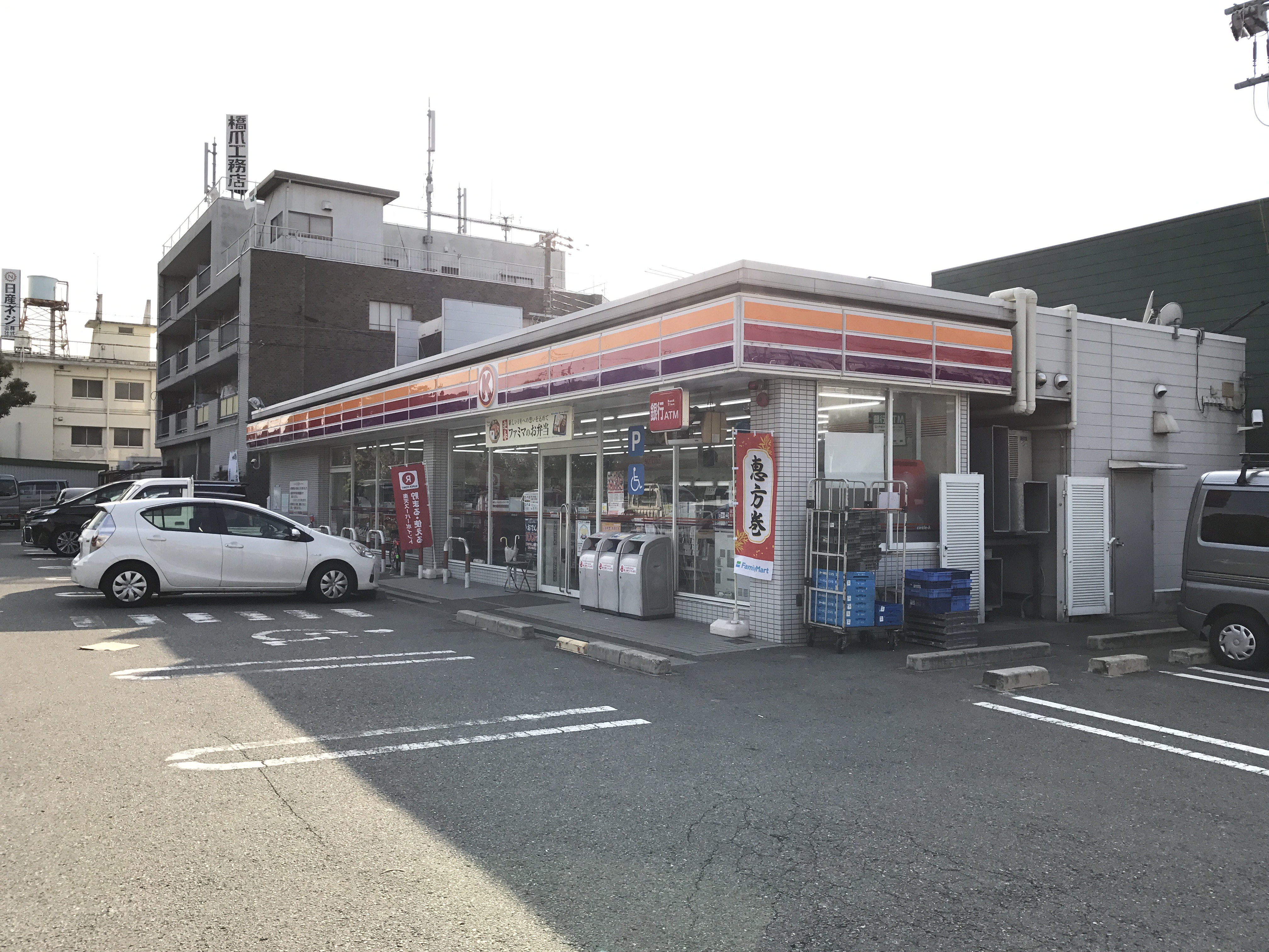 コンビ二：ｻｰｸﾙK 堺大泉緑地店　338m