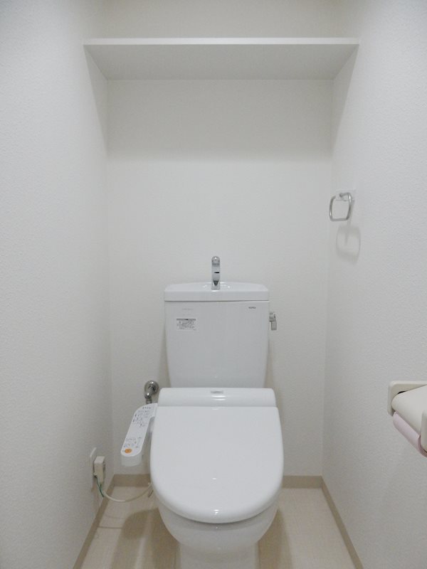 温水洗浄機能付きトイレ。