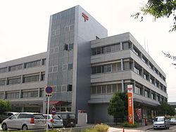 郵便局：堺中郵便局　499m